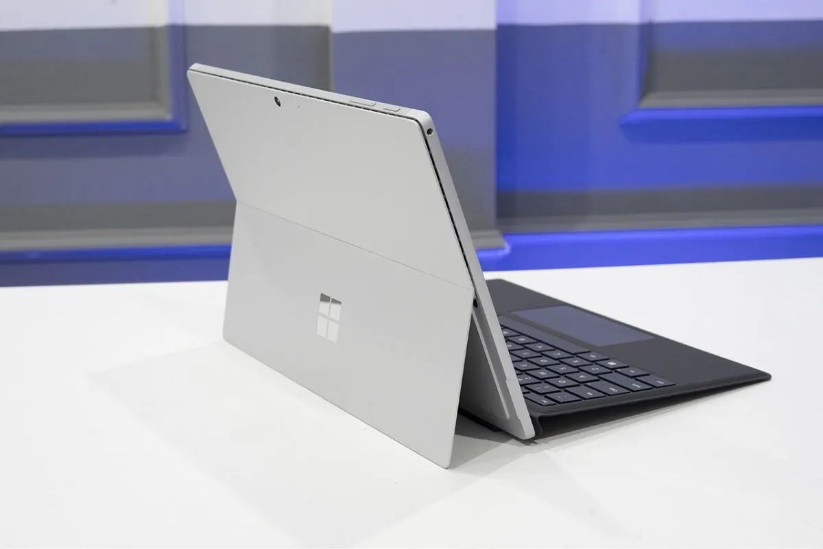 Microsoft Surface Pro 7 Plus